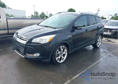 2015 Ford Escape Titanium z USA, uszkodzony, nr VIN 1FMCU0J93FUA21968